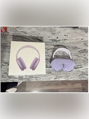 Apple AirPods Max Wireless Over-Ear Headphones